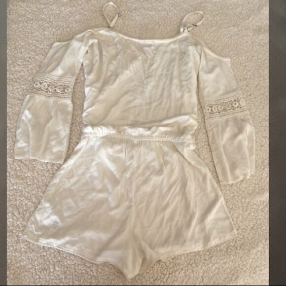 ROXY WOMENS BOHO WHITE ROMPER size M - Picture 3 of 6